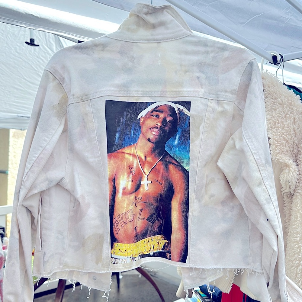 NEVER WORN. White Jean Jacket. Tupac on Back.